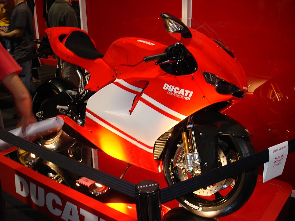 Fayl:2007DucatiDesmosediciRR-001.jpg