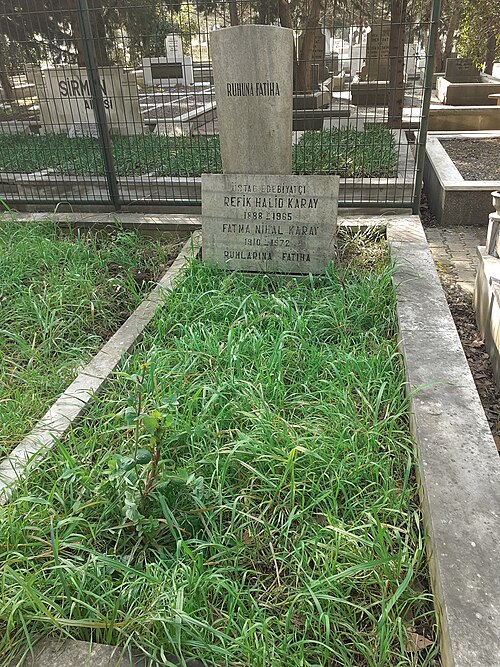 Fayl:Refik Halit Karay.jpg