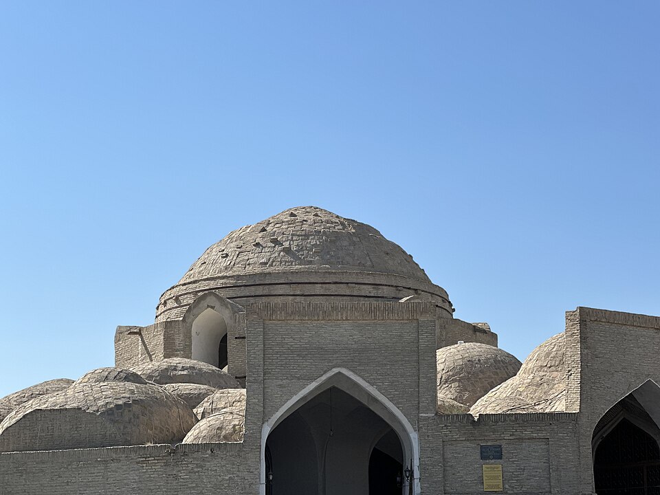 Fayl:Toki Telpakfurushon.jpg