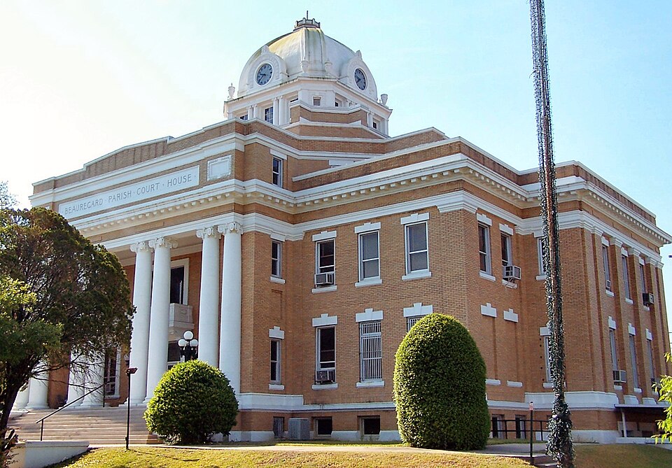 Fayl:BeauregardCourthouse.jpg