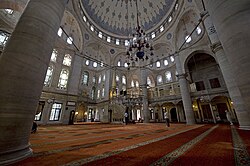 Masjidning ichki qismi (namozxona)