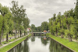 Łuczański Canal va Giżyckodagi aylanma koʻprik