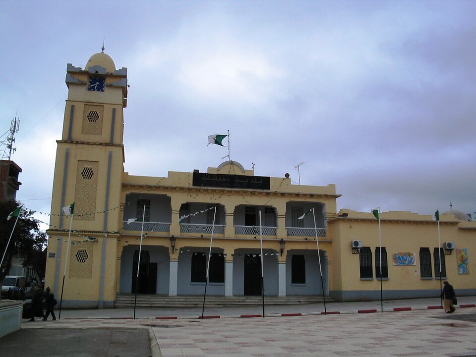 Fayl:Mairie de Khenchela.jpg