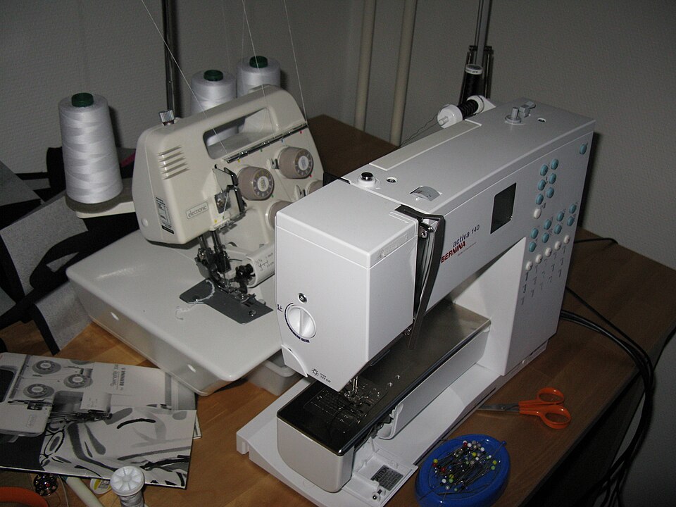 Fayl:Sewing machines.JPG