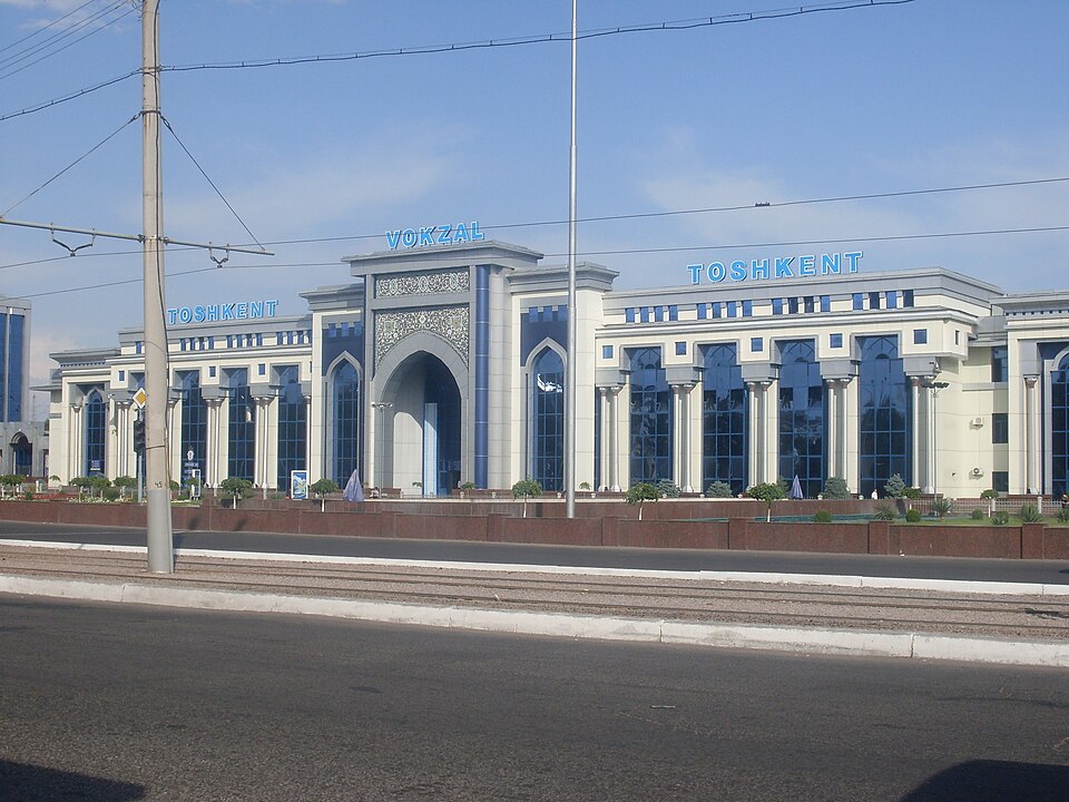 Fayl:Tashkent Station 16-56.JPG