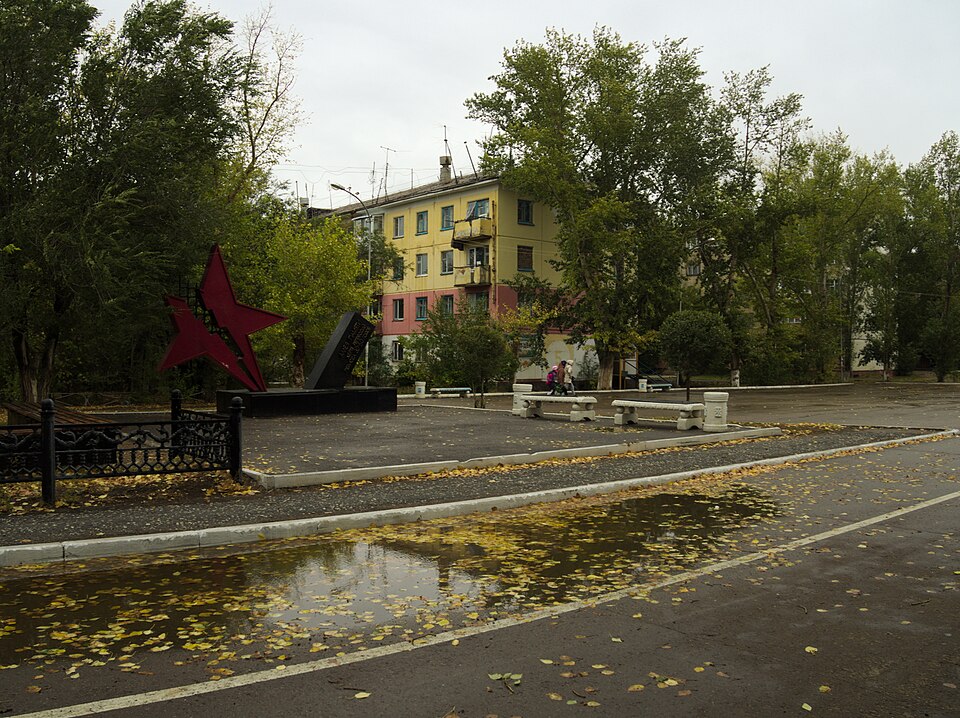 Fayl:Aqmol Monument of Repression.jpg