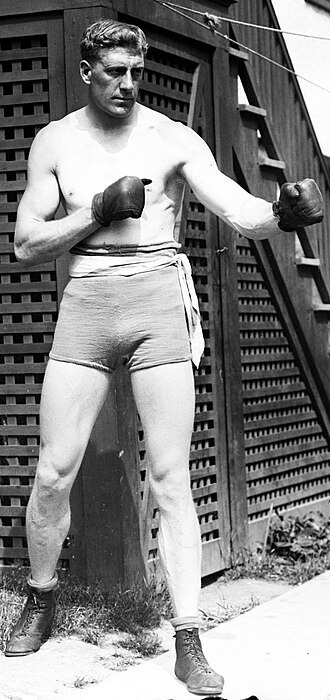 Fayl:Bombadier Billy Wells LOC Crop.jpg