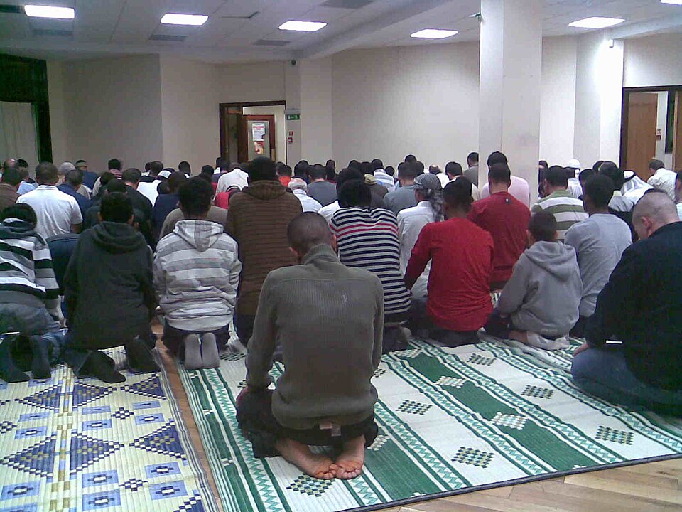 Fayl:Finsbury Park Mosque 1.jpg