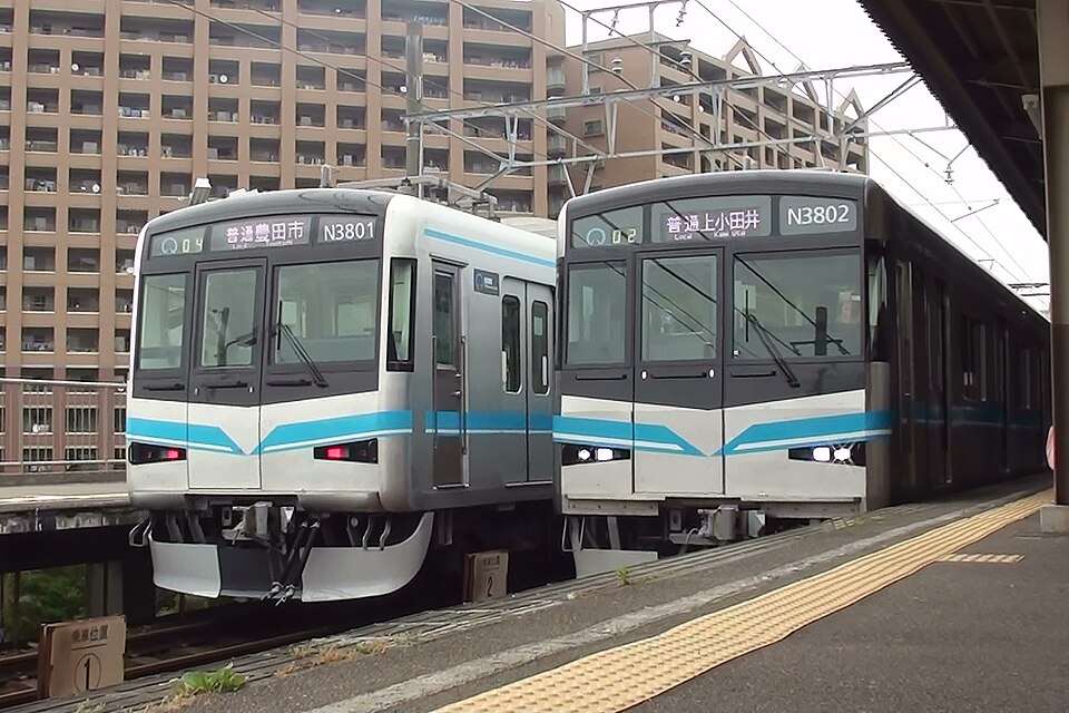Fayl:N3101H＆N3102H in Nissin.JPG