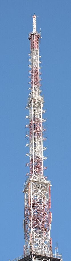 Fayl:Шпиль питерской телебашни.jpg