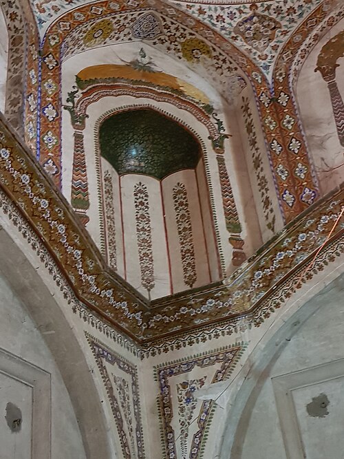 Fayl:Shrine Ghulam Fareed 2.jpg