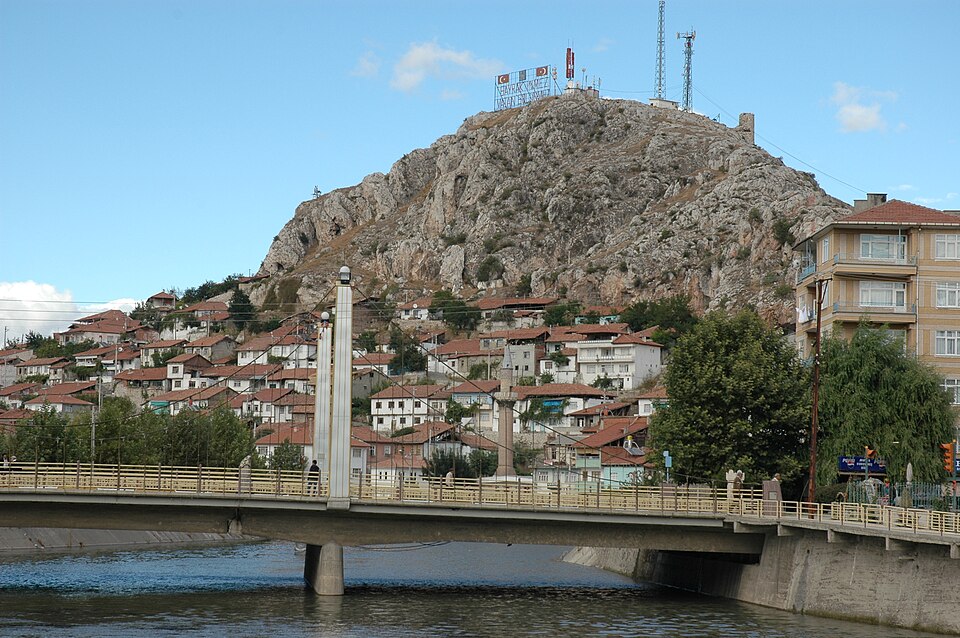 Fayl:Turhal 2004 1890.jpg
