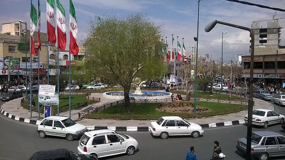 Fayl:2nd square of Fardis.jpg