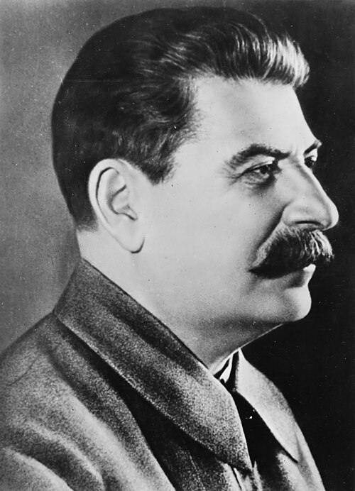 Fayl:JStalin Secretary general CCCP 1942.jpg