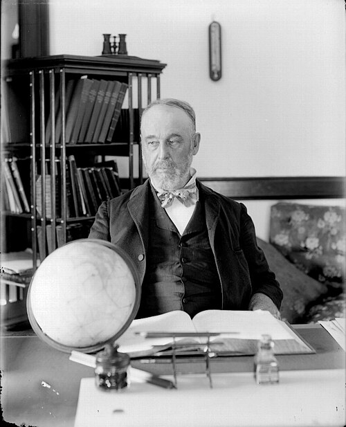 Fayl:Professor Asaph Hall.jpg