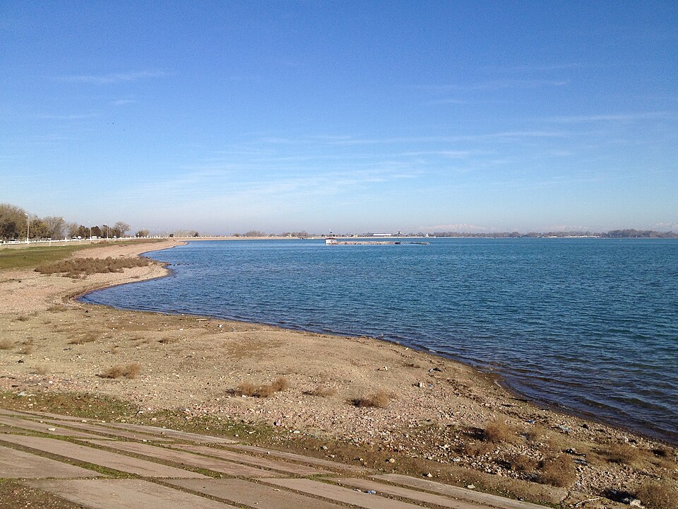 Fayl:Tashkent Sea.jpg