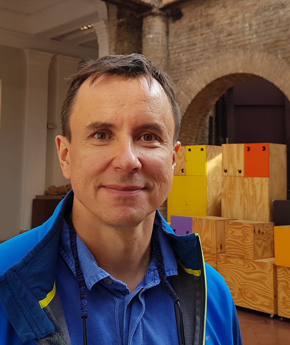 Fayl:Andrei Okounkov 2018.jpg