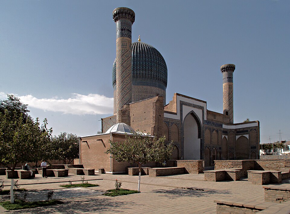 Fayl:Gur Emir 2006 A.jpg