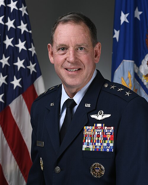 Fayl:Lt. Gen. James B. Hecker.jpg