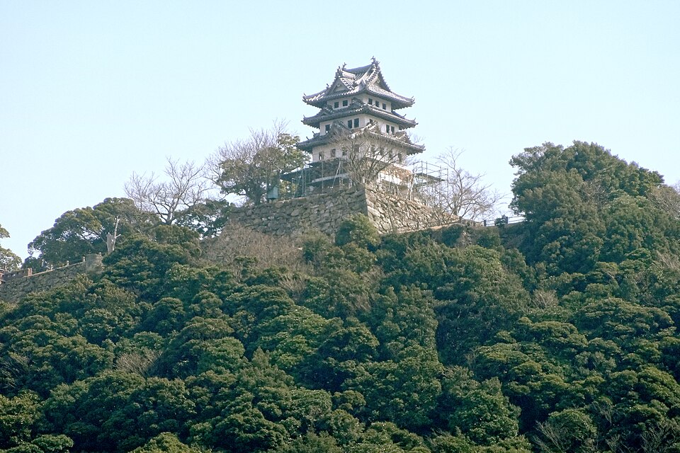 Fayl:Sumoto Castle Awaji Island Japan01s.jpg