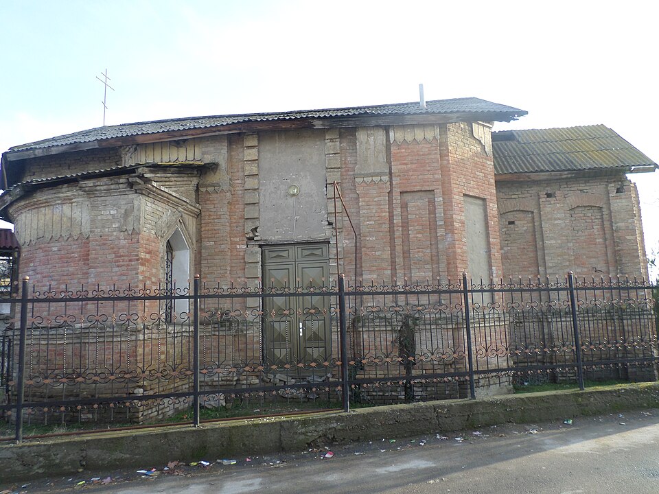 Fayl:Church in Yangi-Chinoz 01-03.JPG
