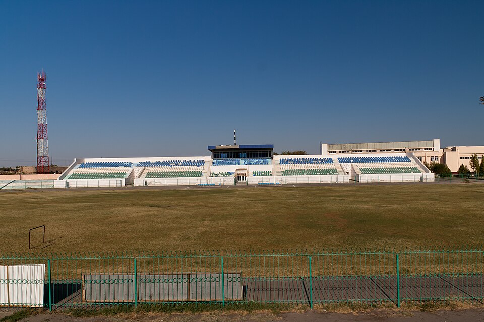 Fayl:Stadion FK Khiva.jpg