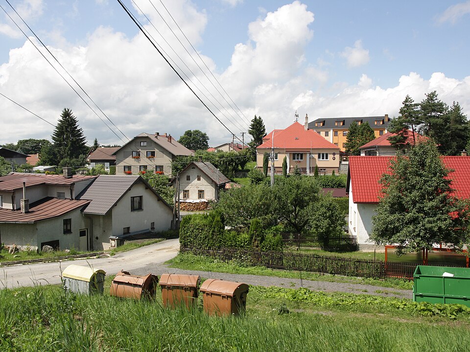 Fayl:Světnov - centrum obce.jpg