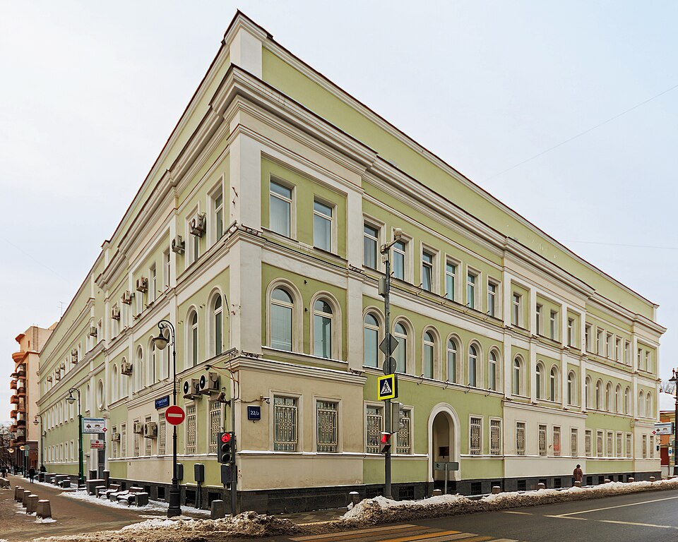 Fayl:BolOrdynka-BTolmachevsky Lane Moscow 01-2016.jpg