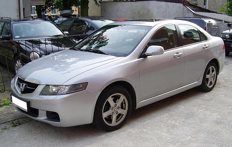 Fayl:Honda Accord Międzyzdroje1.JPG