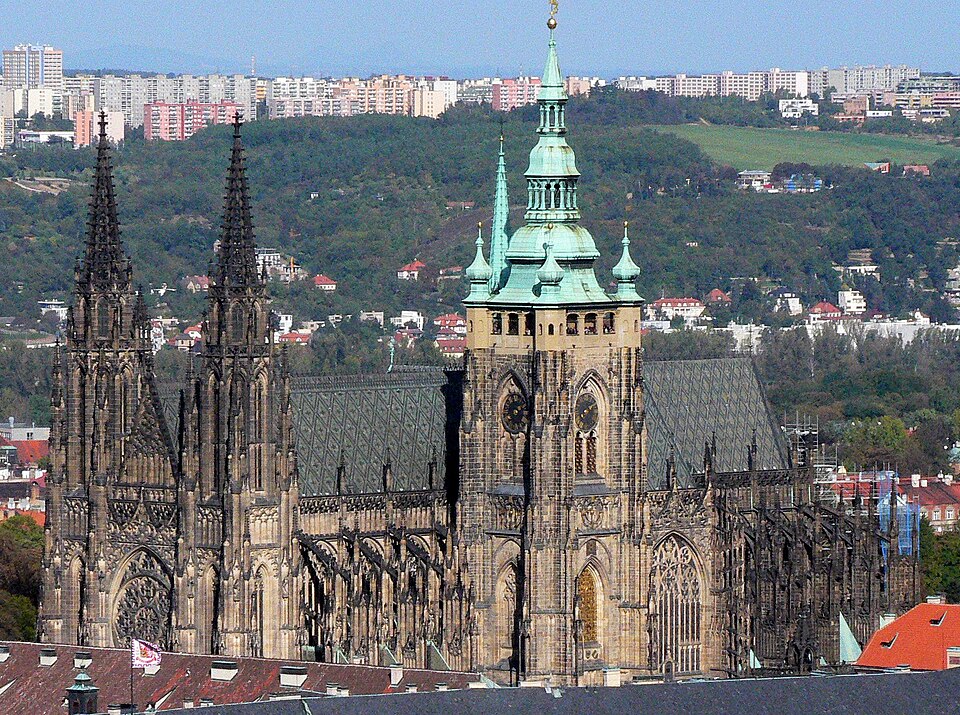 Fayl:PragueCathedral03.jpg