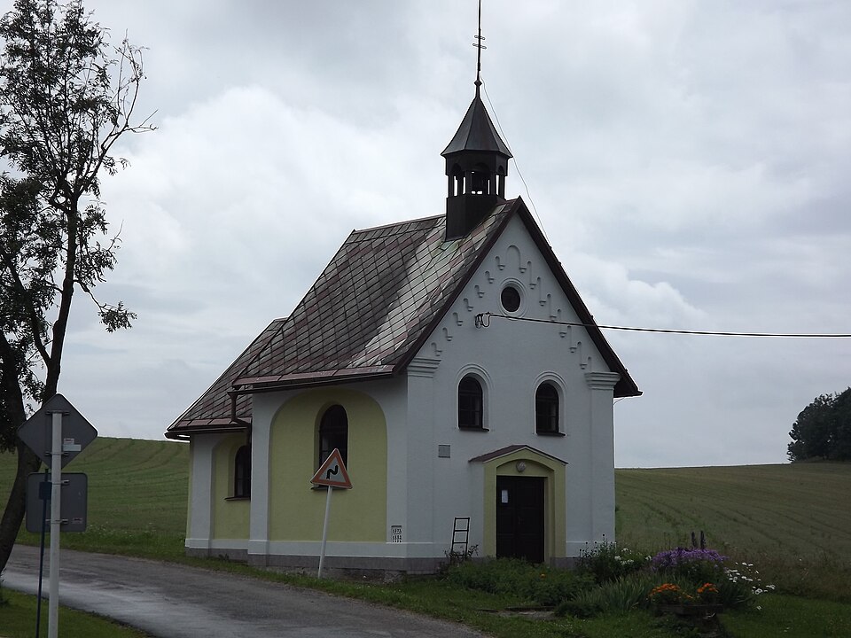 Fayl:Sněžné - kaple.JPG