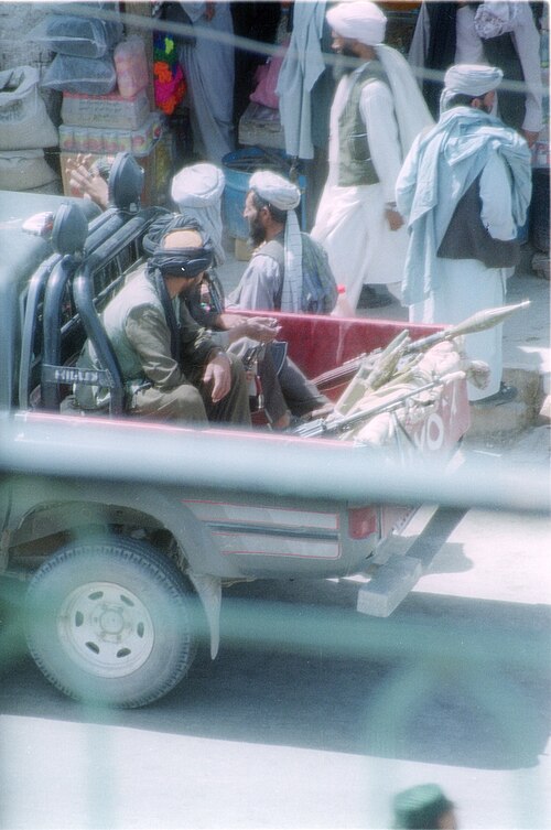 Fayl:Taliban-herat-2001.jpg