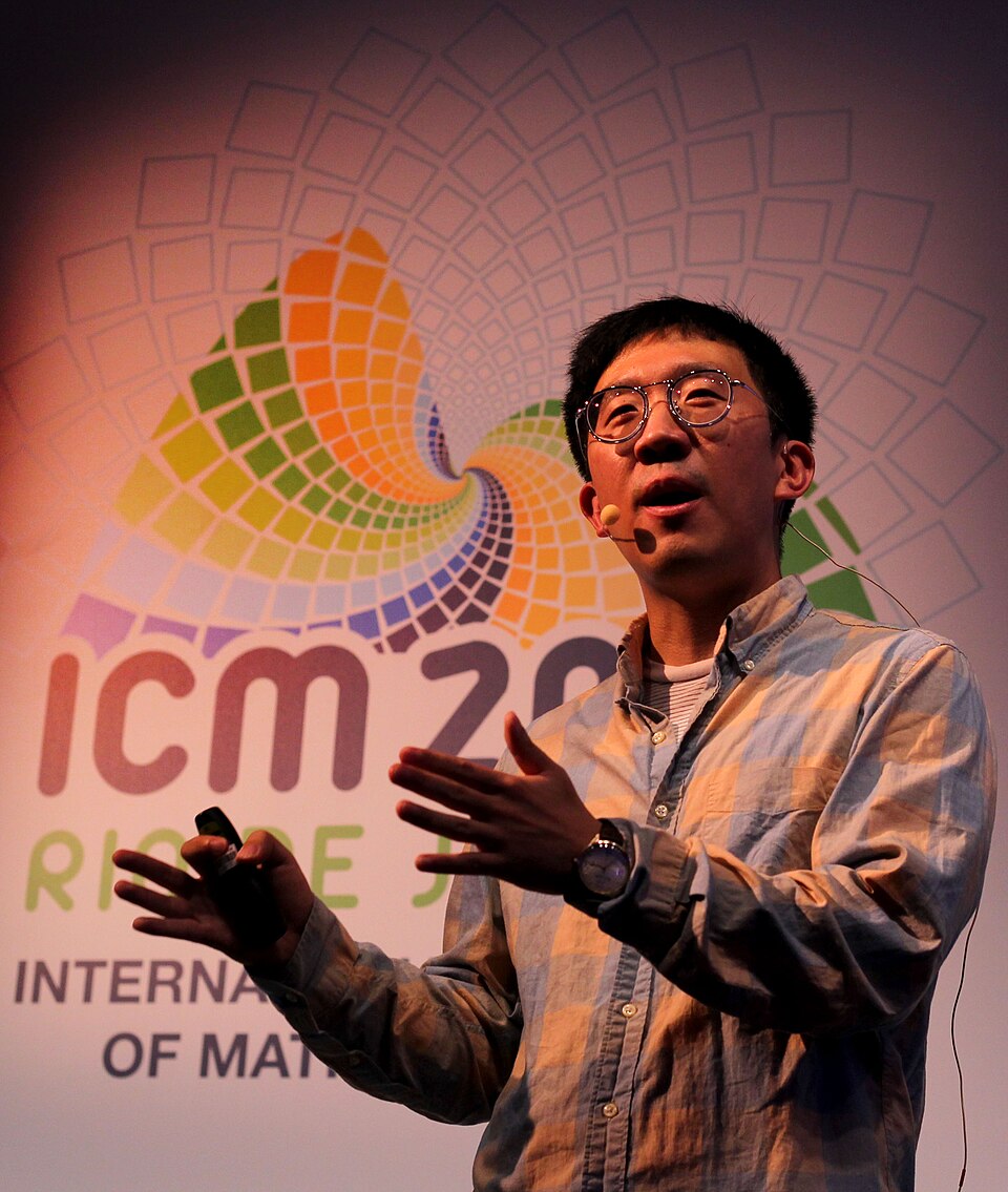 Fayl:June Huh - ICM 2018.jpg