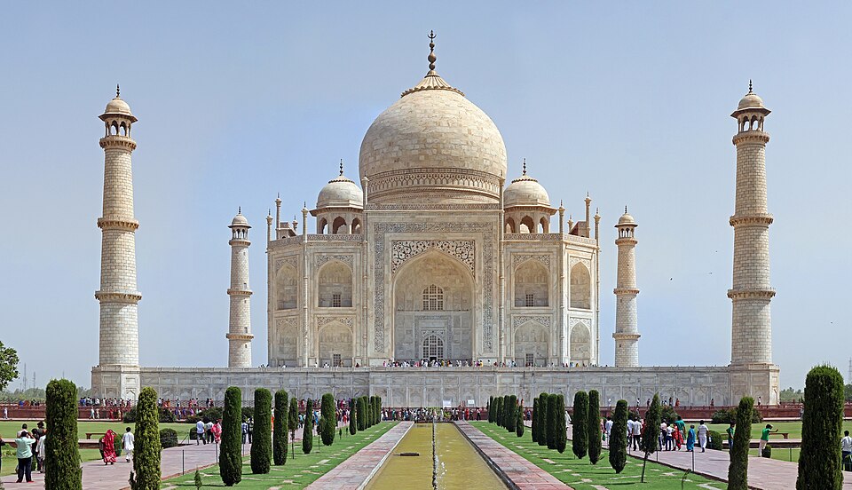 Fayl:Taj Mahal 2012.jpg