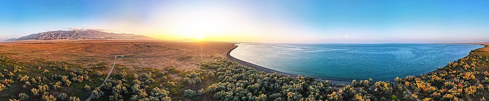 Fayl:Панорама озера Алаколь.jpg