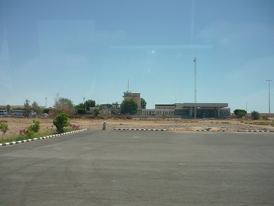 Fayl:Abu Simbel Airport.JPG