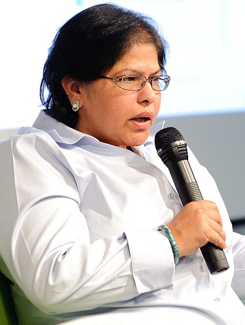 Fayl:Ayesha Siddiqa (cropped).jpg
