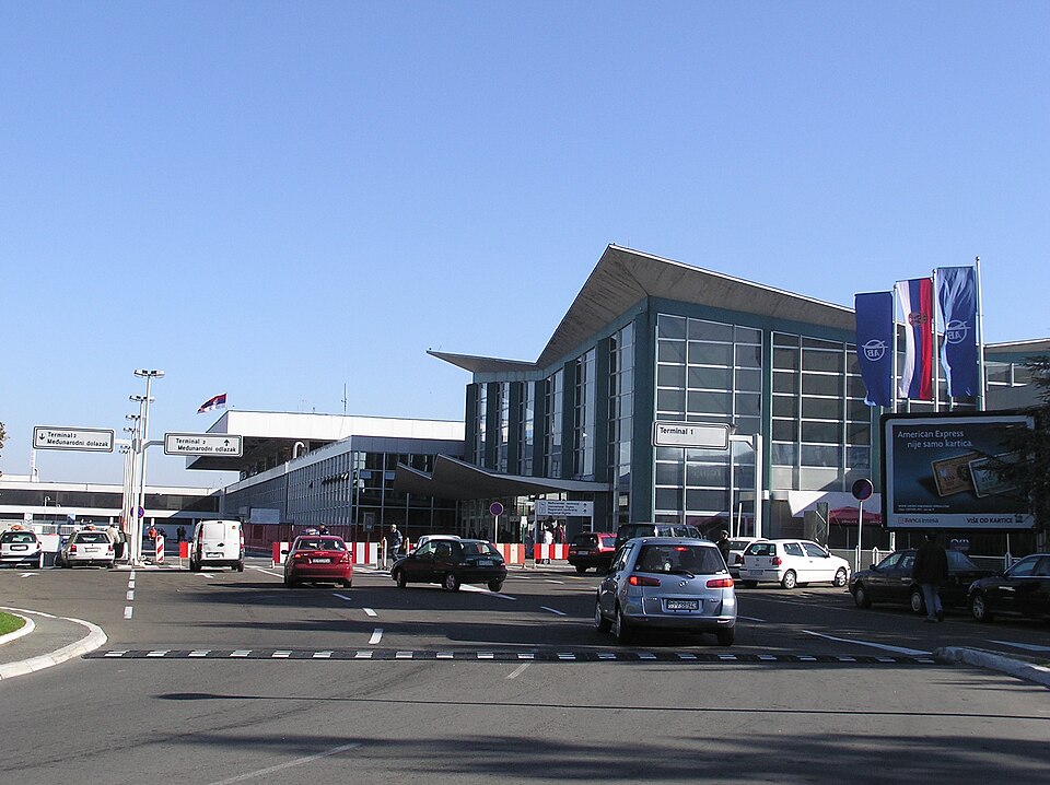 Fayl:Beg-exterior.jpg