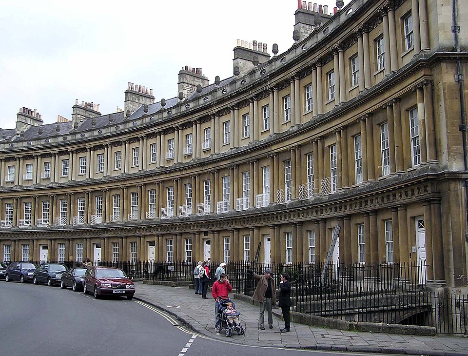 Fayl:The.circus.bath.arp.jpg