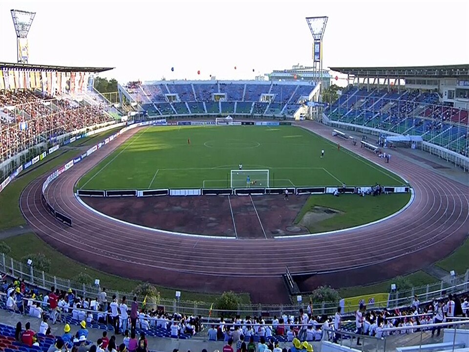 Fayl:Thuwunna Stadium.JPG