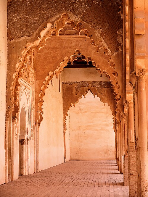 Fayl:Tinmal mosque arches DSCF8505.jpg