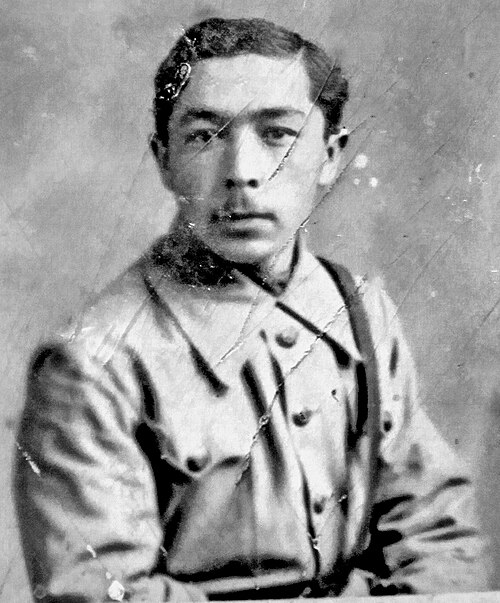 Fayl:Санжар Касымбеков Фото 1920 год.jpg