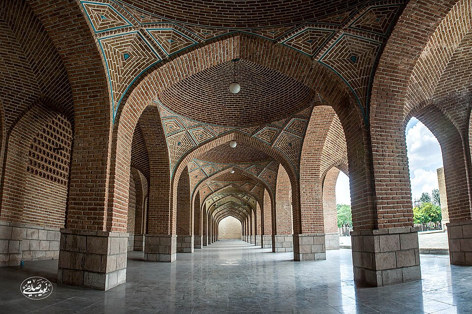 Fayl:Blue Mosque interior.jpg
