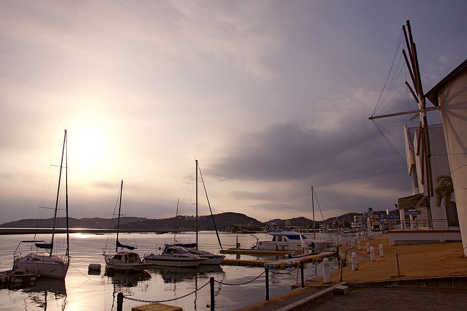 Fayl:Setouchi Ushimado Port01n4272.jpg
