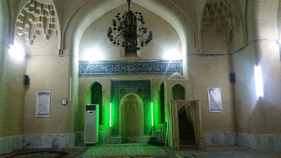 Fayl:Fattah Pasha Mosque.jpg
