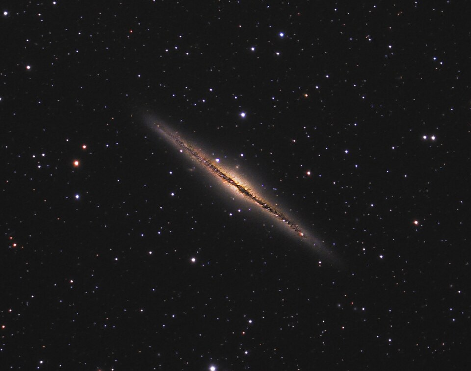Fayl:NGC891HunterWilson.jpg