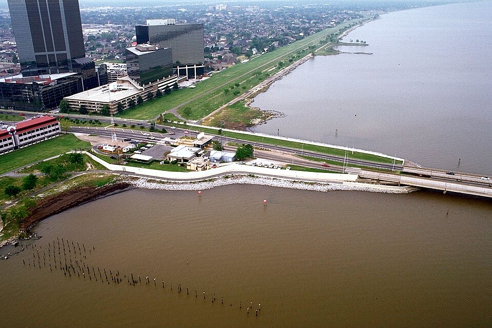 Fayl:Lake Pontchartrain Causeway south.jpg