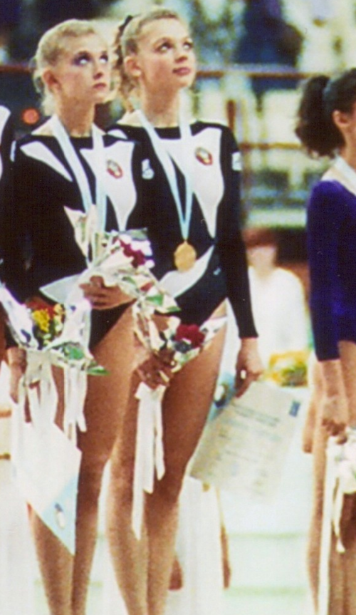 Fayl:Oksana Kostina and Oksana Skaldina.PNG