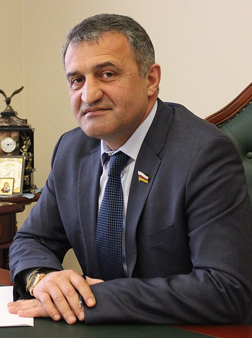 Fayl:Anatoliy Bibilov, 2012.jpg