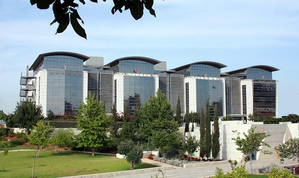Fayl:Bar-Ilan University. Engineering (11908490355).jpg